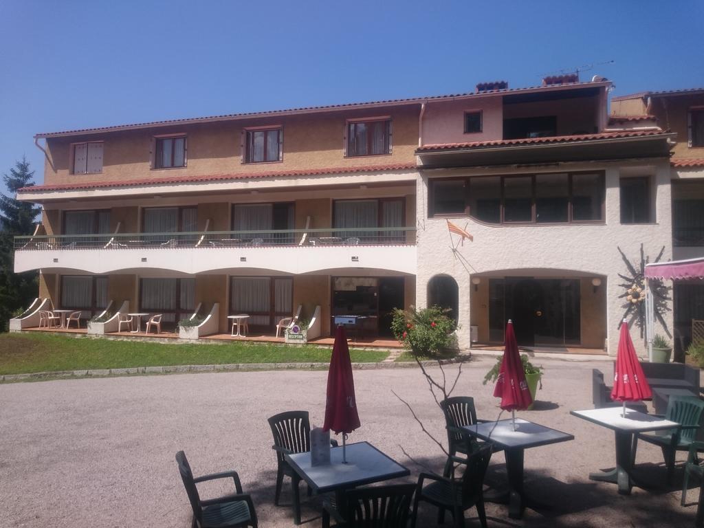 Hotel Le Mas Fleuri Vernet-les-Bains Exterior foto