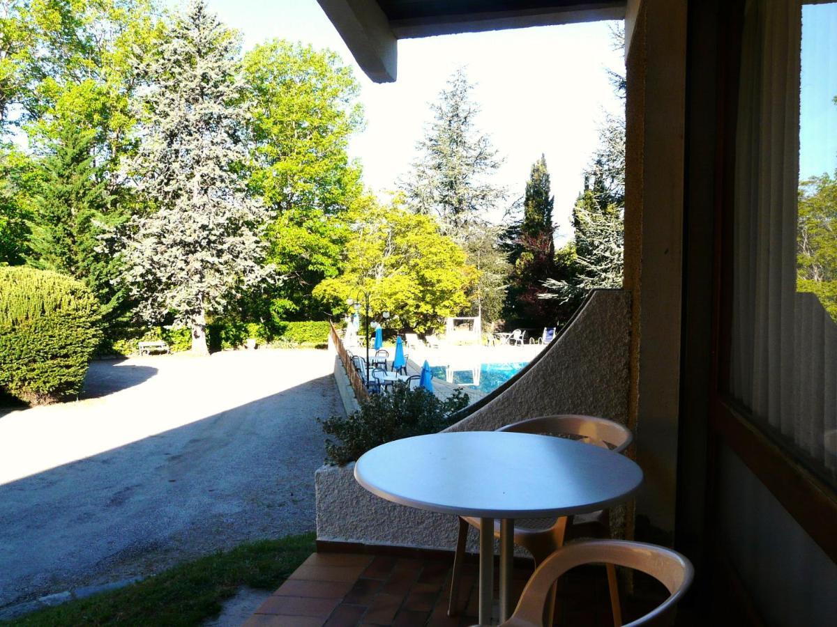 Hotel Le Mas Fleuri Vernet-les-Bains Exterior foto